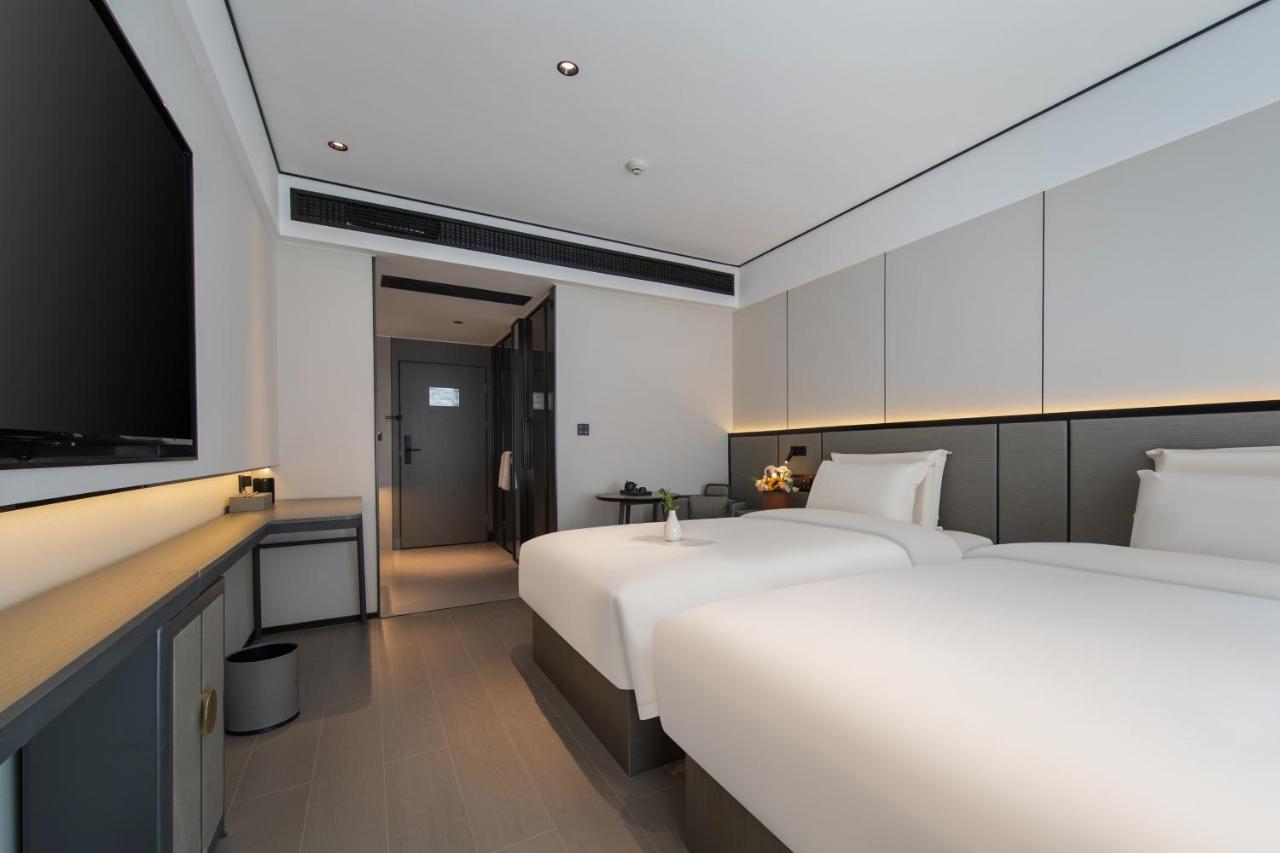 Gongxili - Xige Hotel Free Welcome Tea And Dessert Чэнду Экстерьер фото